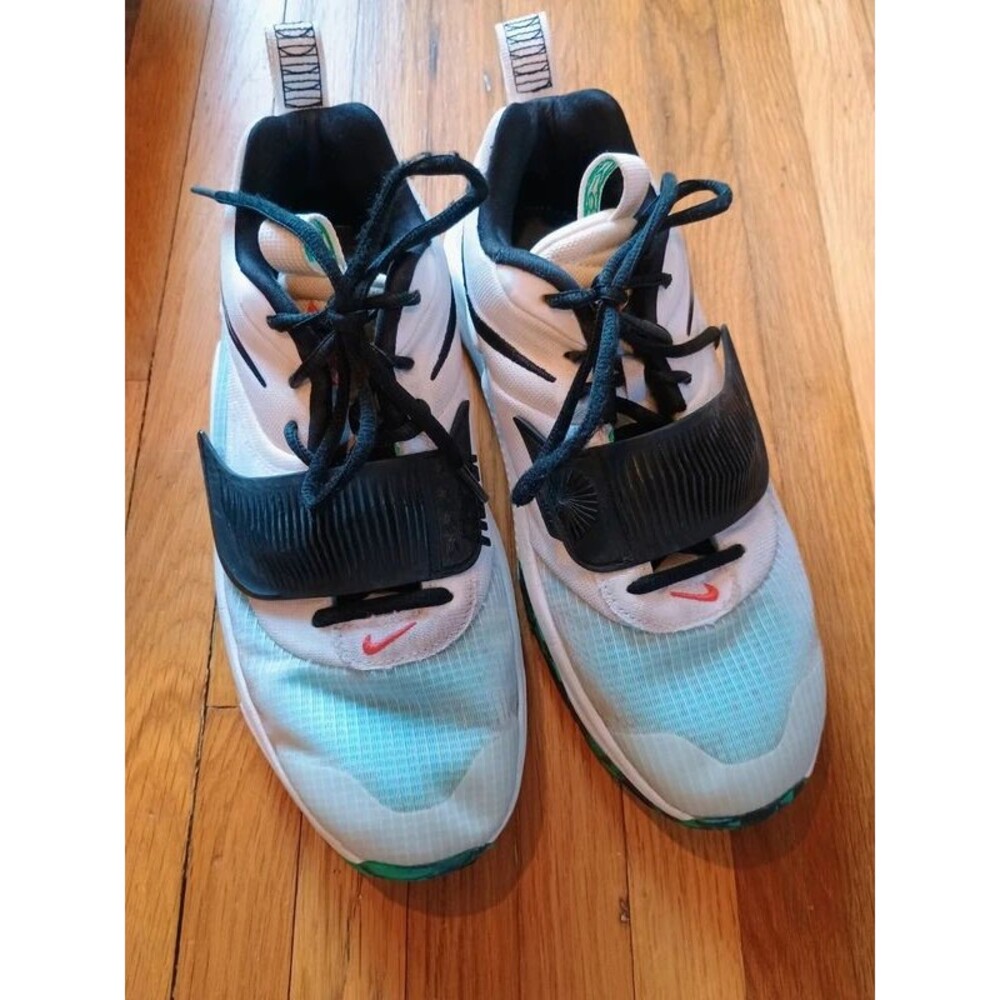 Nike Zoom Freak 3 Basketball Shoes Size youth 7
